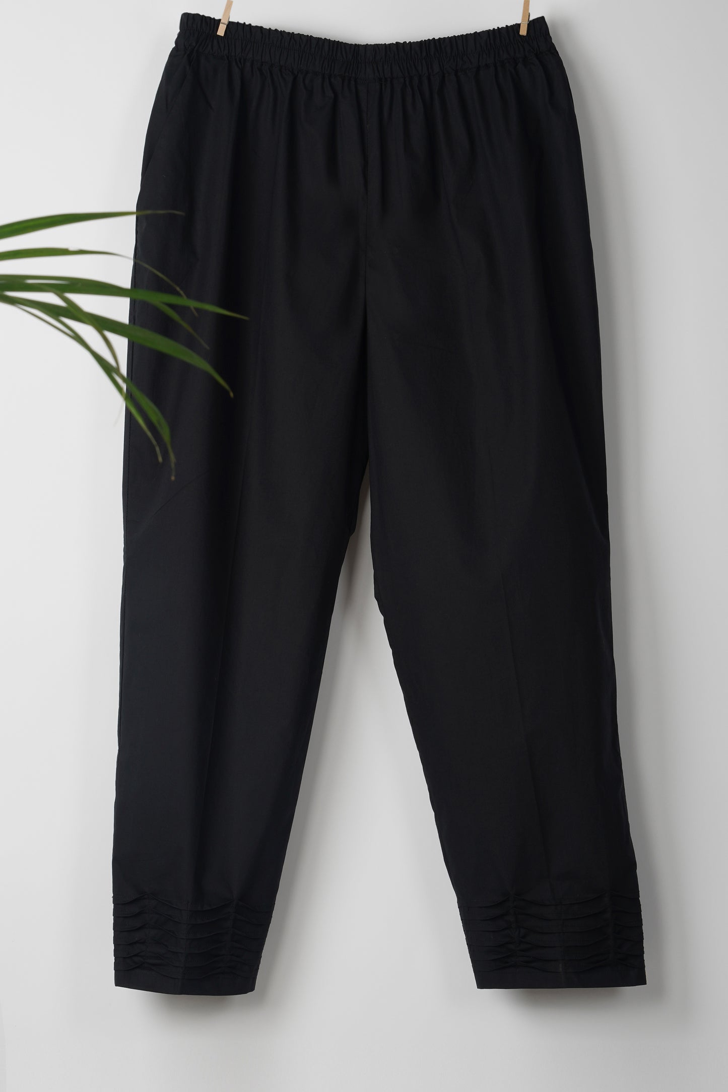 Black Cotton Pant with Pleats