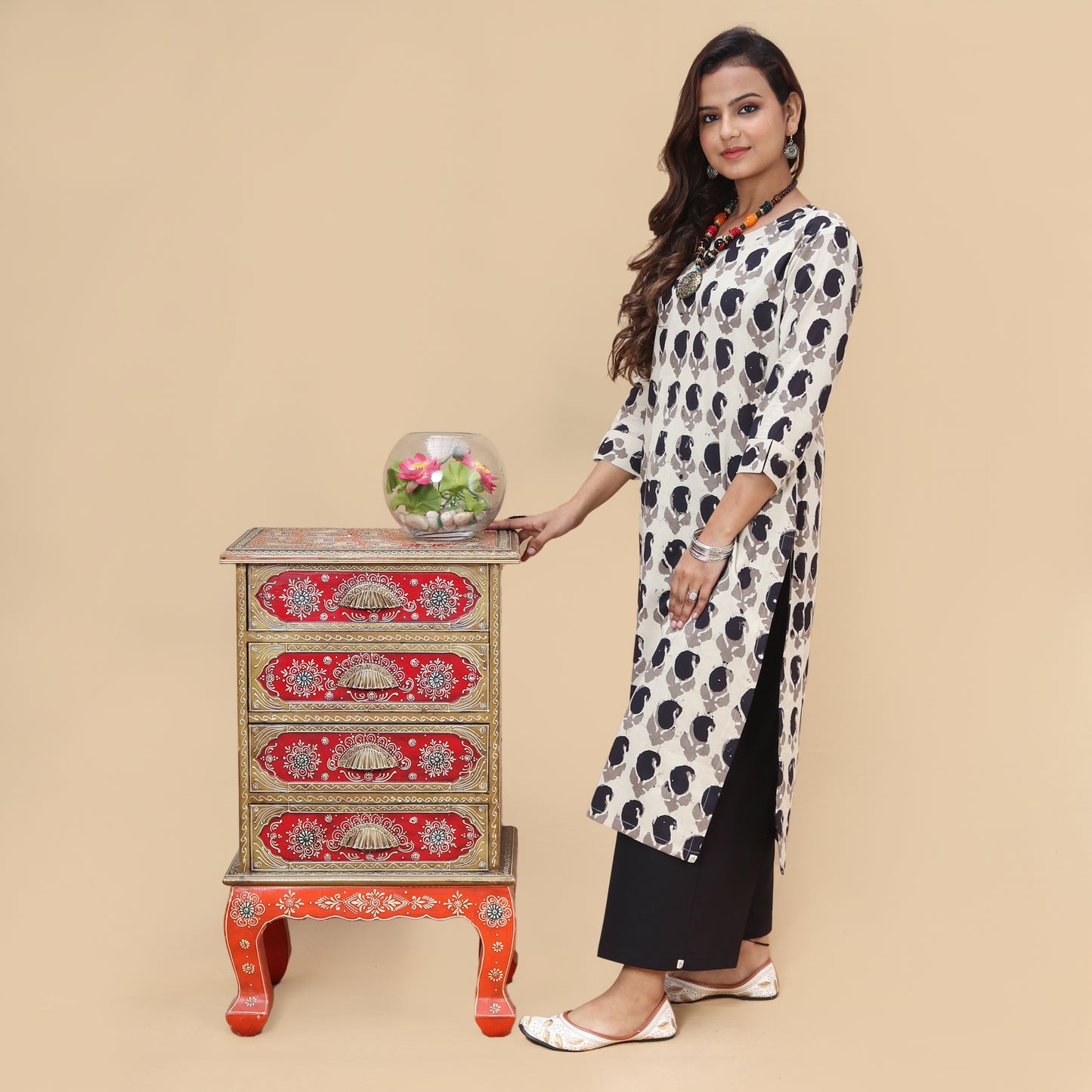 Day & Night Paisley Dabu Kurta