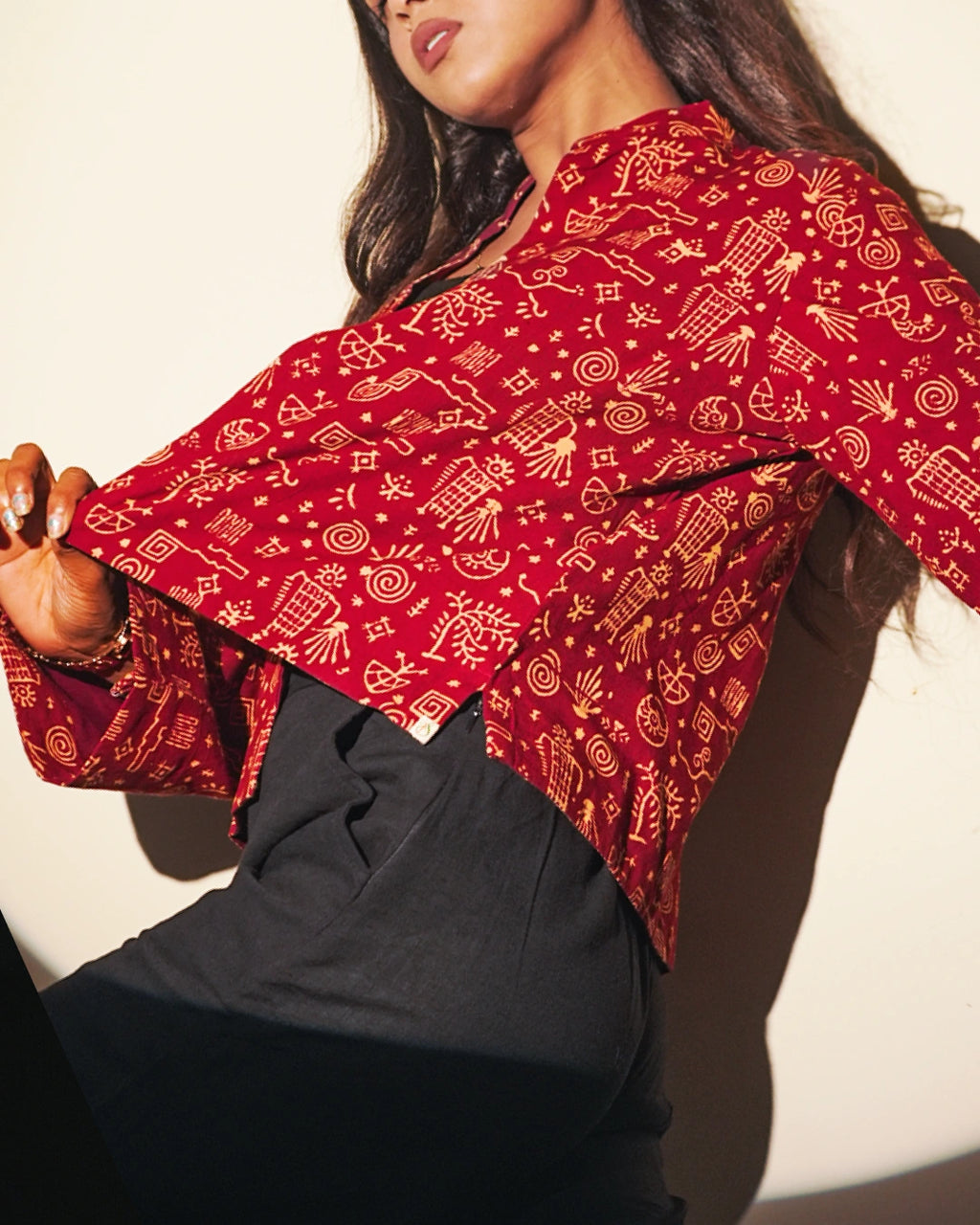 Artisan Touch Worli Print Cotton Shrug with Mandarin Neckline - Earthen Tapestry