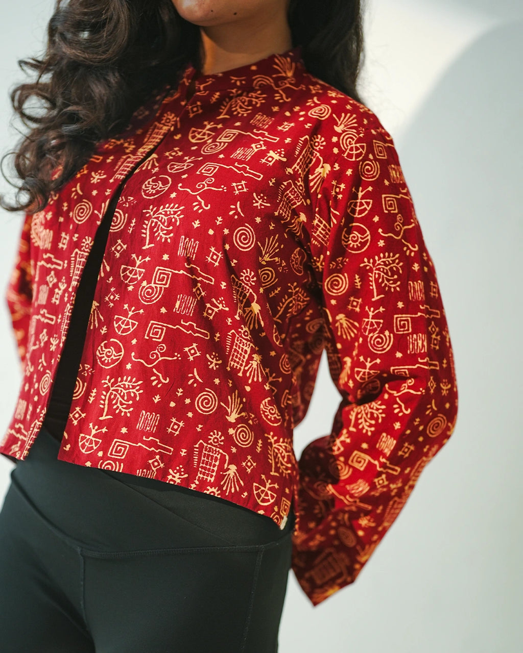 Artisan Touch Worli Print Cotton Shrug with Mandarin Neckline - Earthen Tapestry