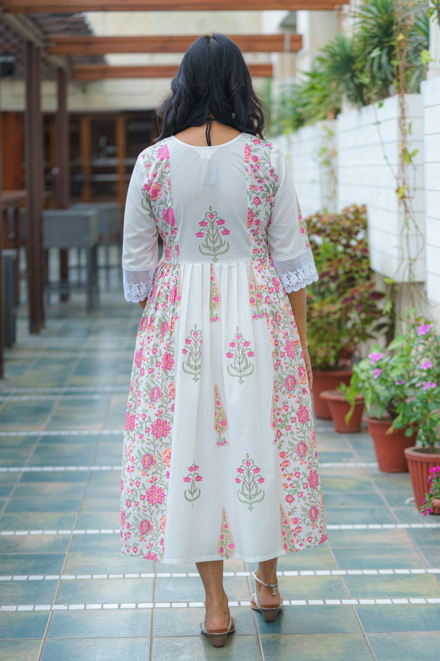 Graceful Floral Elegance Sanganeri Dress