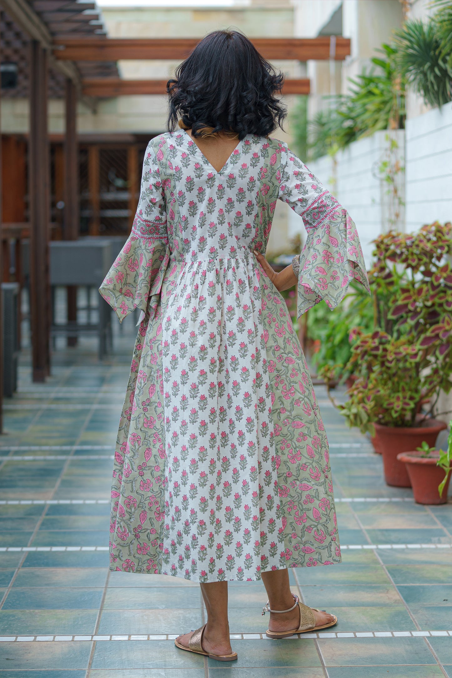 Sanganeri Floral Elegance Kurti