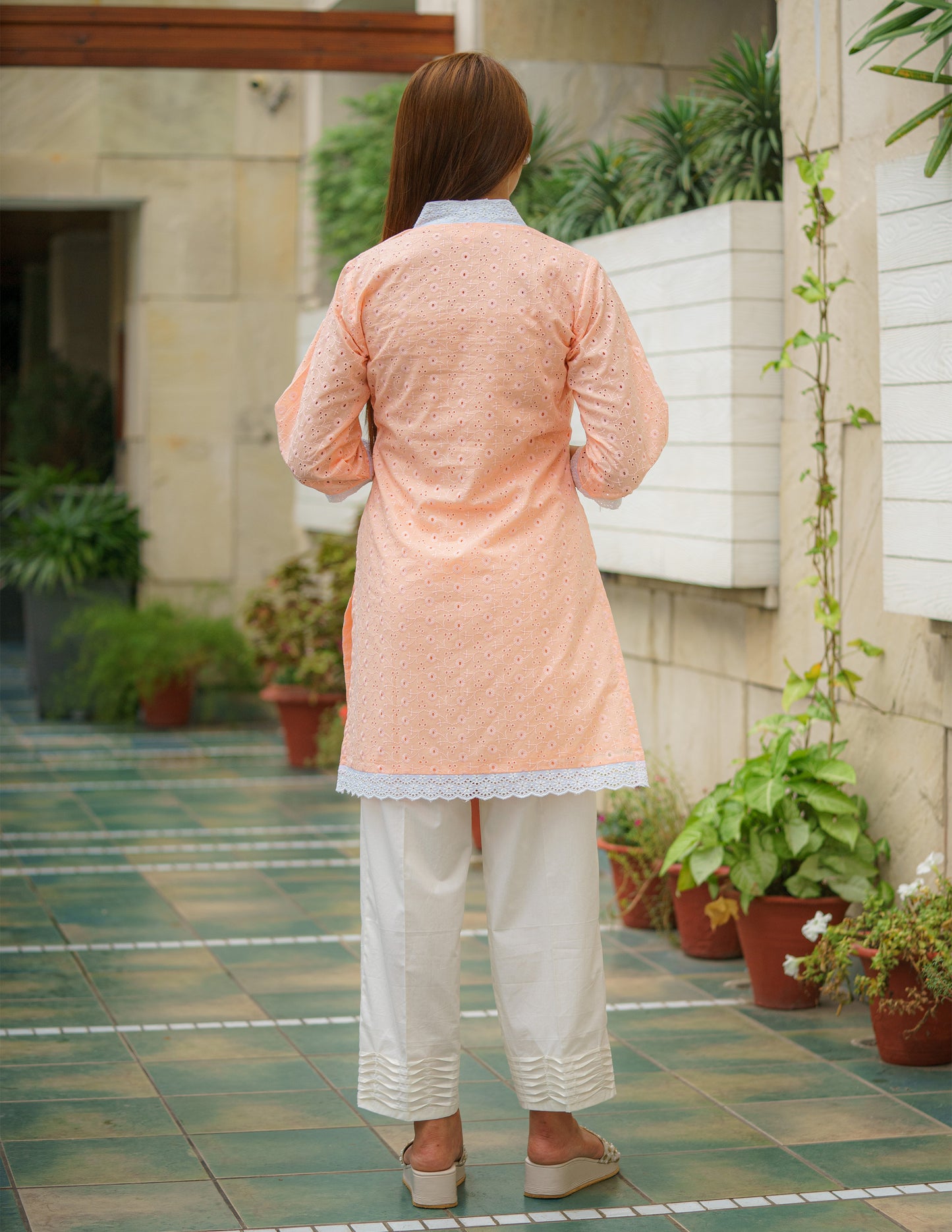 Opulent Coral Hakoba Kurti