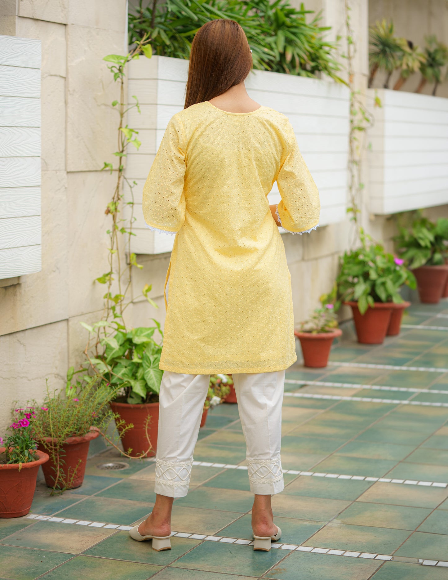 Golden Swirl Butterscotch Hakoba Kurti