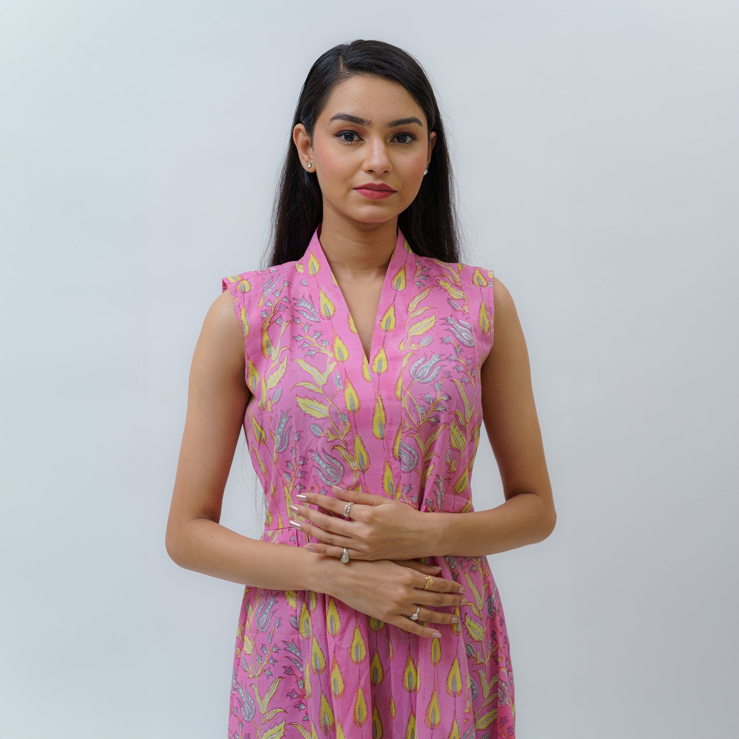 Blush & Blonde V-Neck Sanganeri Dress