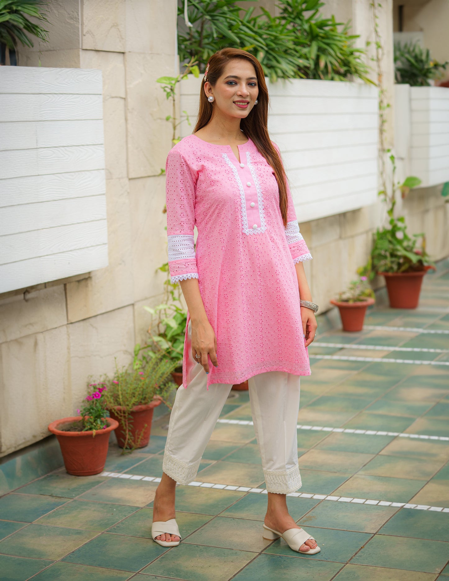 Blushing Bloom Hakoba Kurti