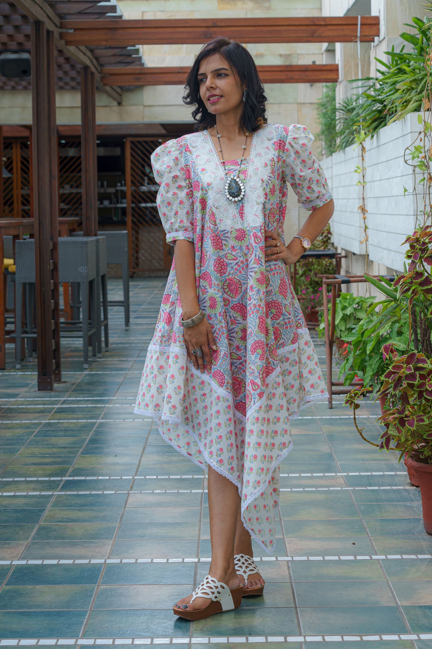 Graceful Sanganeri Floral Elegance Kurti