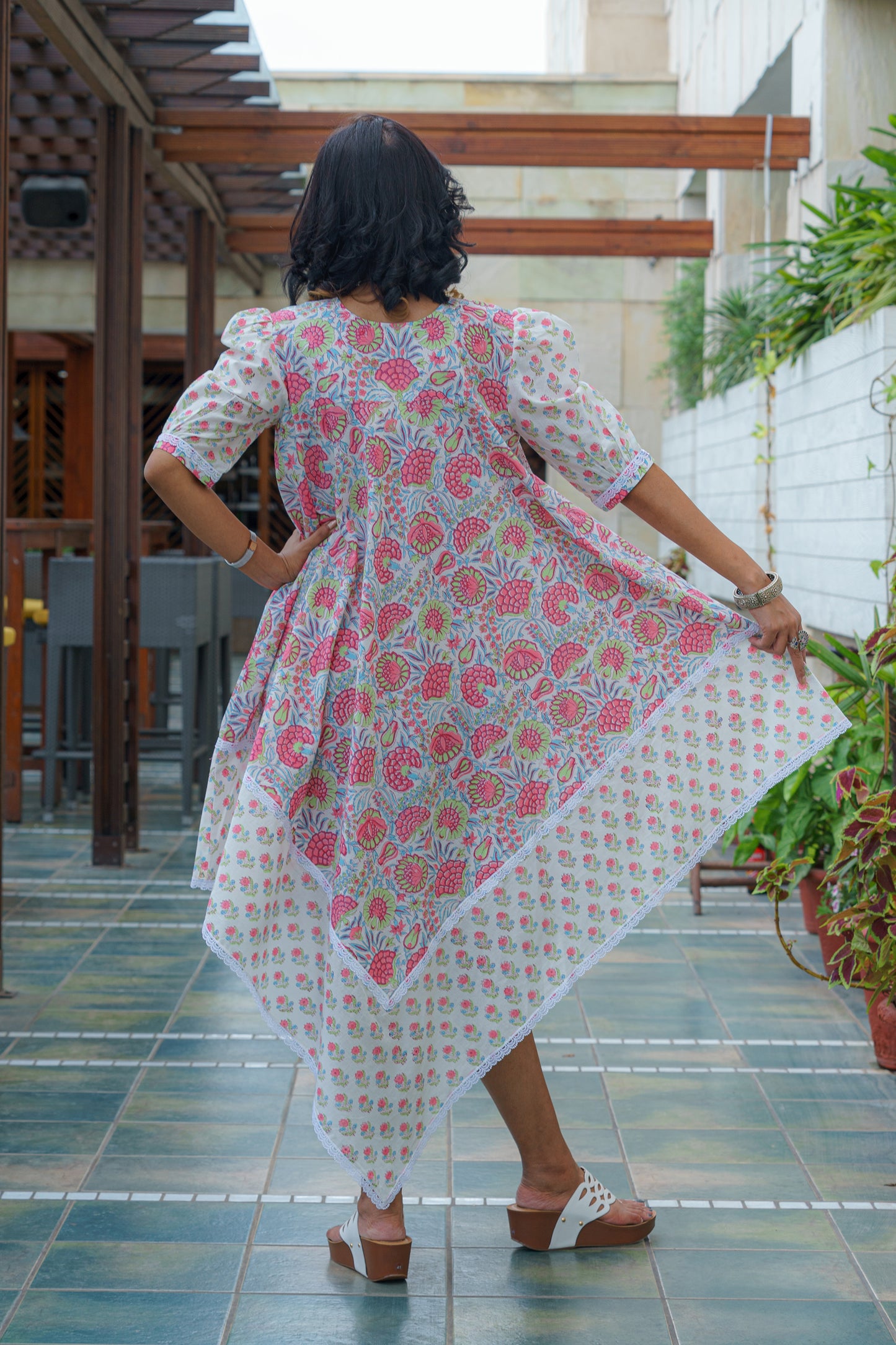 Graceful Sanganeri Floral Elegance Kurti