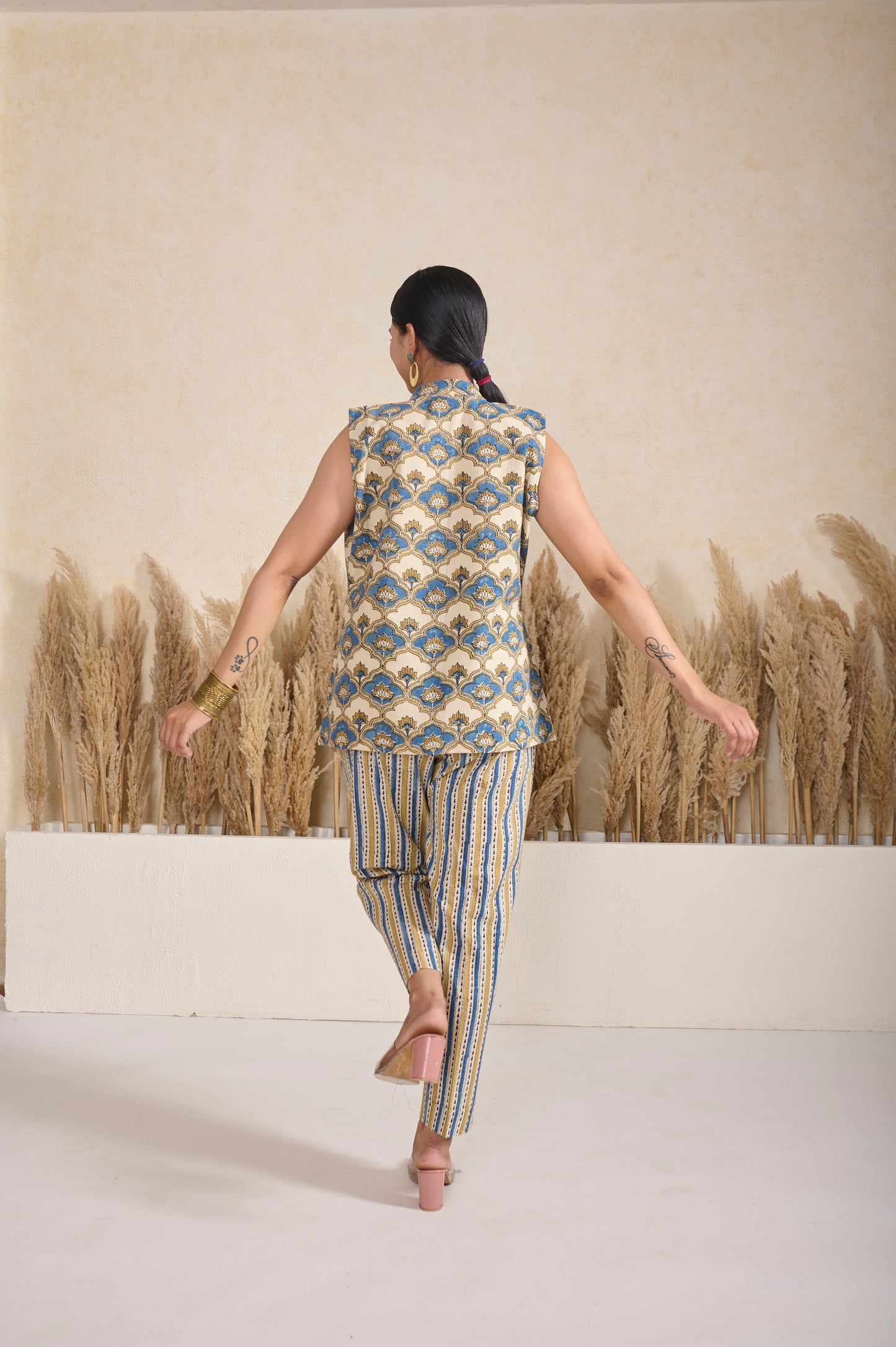 Serene Ajrakh Shrug with Pant